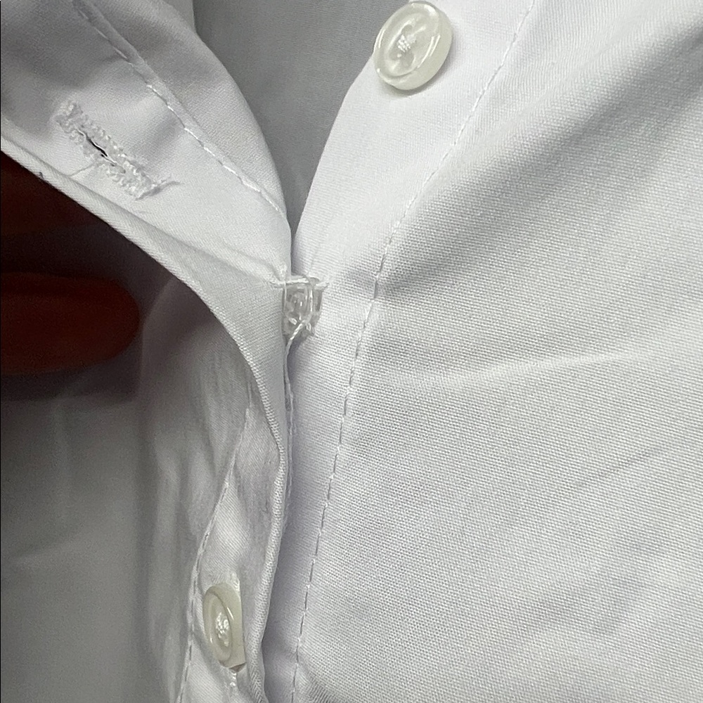 Time and Tru Women’s Button Front Shirt - Picture 9 of 10